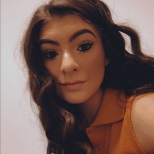 Meet your Posher, Blanca